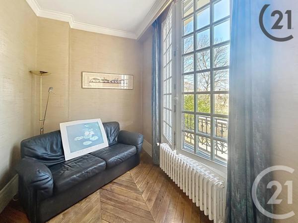 Maison à vendre  14 pièces - 275,52 m 2   AVON  - 77