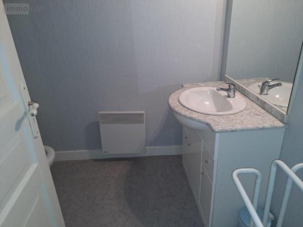 Immeuble à vendre à Pierrefort dans le Cantal (15230), ref : 044/1080