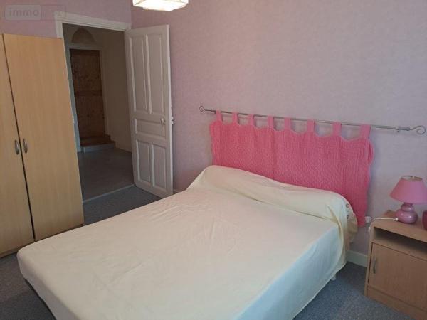 Immeuble à vendre à Pierrefort dans le Cantal (15230), ref : 044/1080