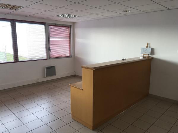 BUREAU A LOUER KERGONAN KERGARADEC PROXIMITE TRAM BREST