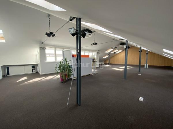 BUREAUX à LOUER de 223 m²