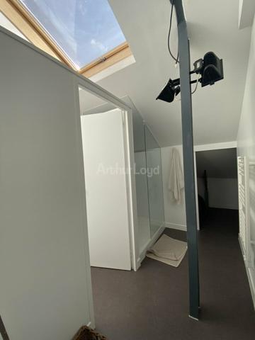 BUREAUX à LOUER de 223 m²