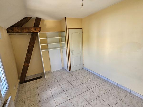 Type 2 de 50 m²  Notre Dame d'oé. Idéal investisseur ou 1er achat. Faibles charges