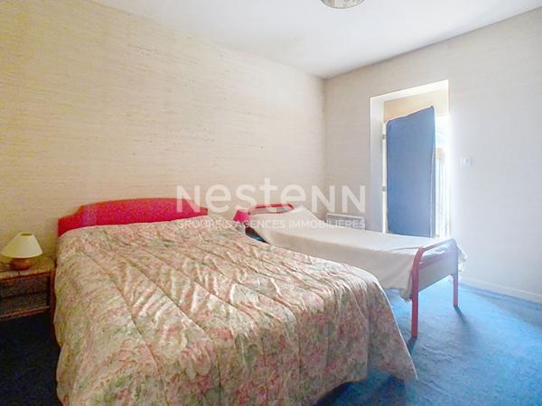 A VENDRE Maison de plus de 160m² habitables, garage, jardin située à Champagne Les Marais, 30 minutes de La Rochelle et 20 minutes des plages