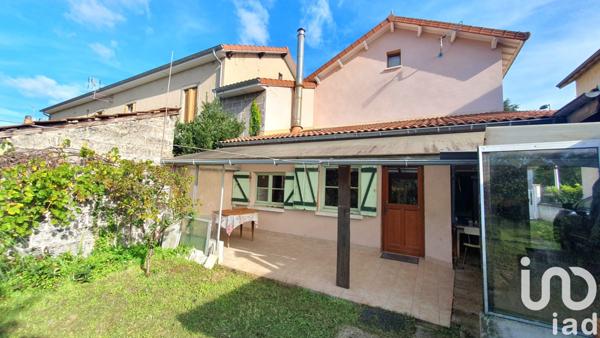 Maison à vendre 5 pièces 88 m² Puy-Guillaume