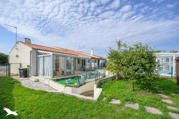 Maison à vendre |  Nieul-sur-Mer |  6 pièces | 143 m²