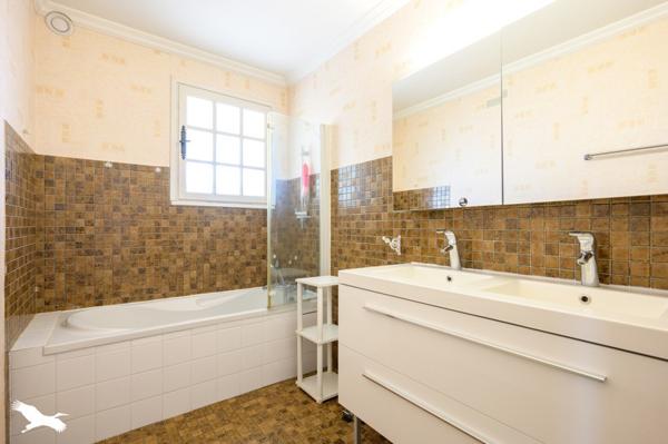 Maison à vendre |  Nieul-sur-Mer |  6 pièces | 143 m²