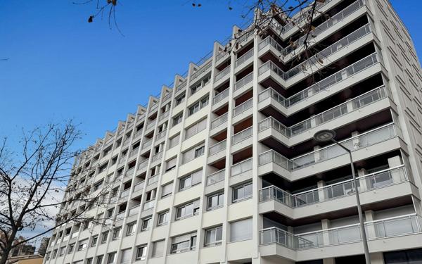 Appartement à vendre    5 pièces • 117,54 m2 Caluire-et-Cuire