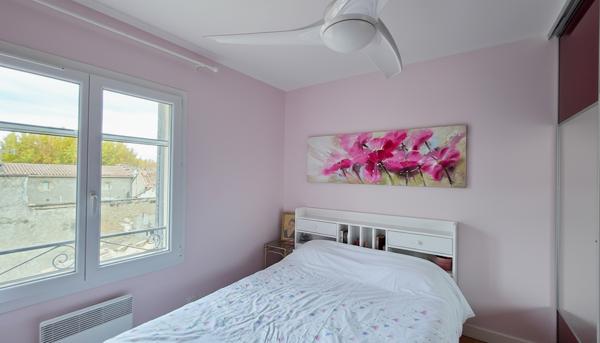 Appartement T4 récent , 83 m² de confort et de lumière au coeur du village