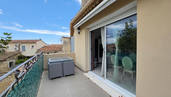 Appartement T4 récent , 83 m² de confort et de lumière au coeur du village