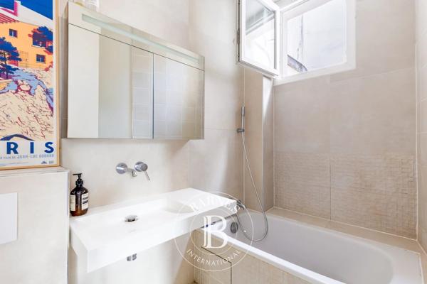 Paris 9ème, Appartement 1 Chambre -  59 m² à vendre