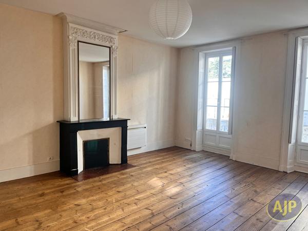 Location appartement Saintes : 740 € - AJP Immobilier Saintes