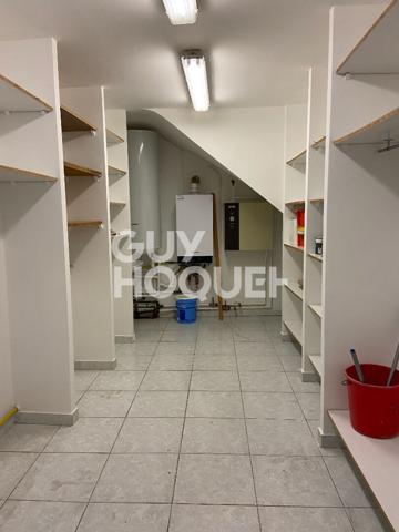 Maison de type 3 (106 m²) à CAUMONT SUR DURANCE avec terrasses.