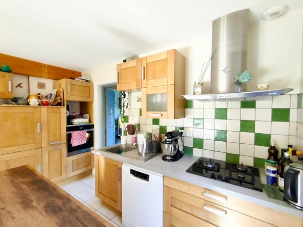 Geneuille (25870) maison au calme dans écrin de verdure