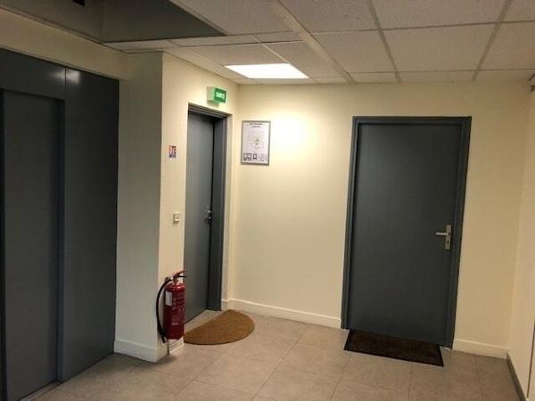 Neuilly sur Marne-Z.I.-Les Chanoux- Plateau à usage de bureaux