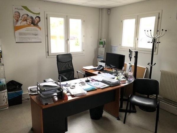 Neuilly sur Marne-Z.I.-Les Chanoux- Plateau à usage de bureaux