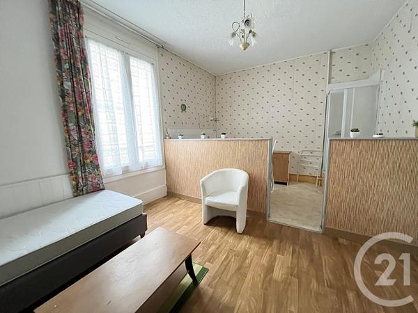 Immeuble à vendre  378,39 m2 CHATELLERAULT - 86