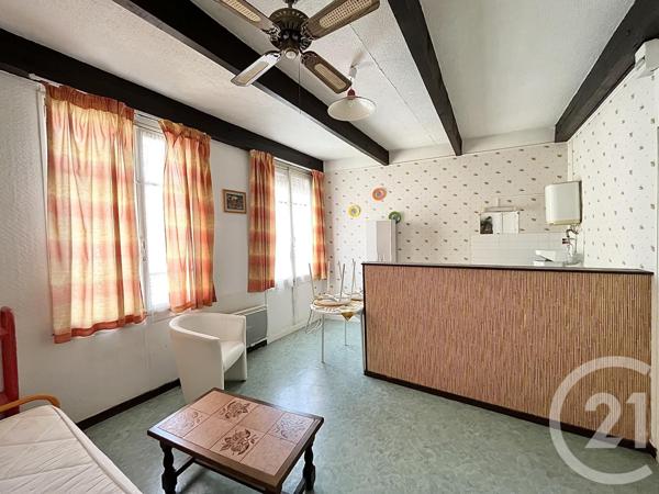 Immeuble à vendre  378,39 m2 CHATELLERAULT - 86