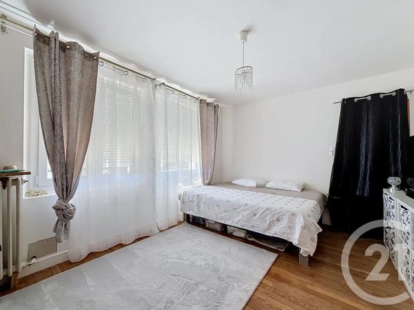 Maison à vendre  7 pièces - 146 m 2   SENS  - 89