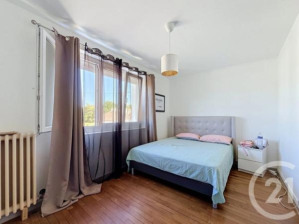 Maison à vendre  7 pièces - 146 m 2   SENS  - 89
