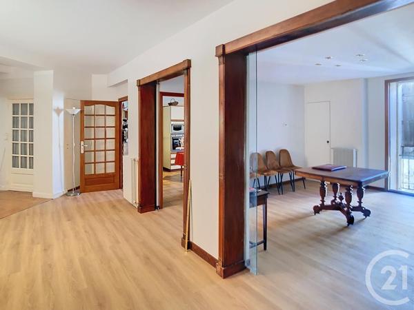 Appartement F5 à vendre  8 pièces - 217,53 m2 BEZIERS - 34