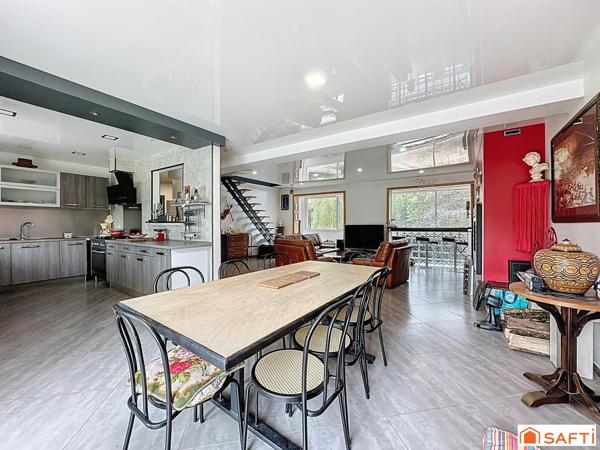 proche SENS commodités et gare direct Paris