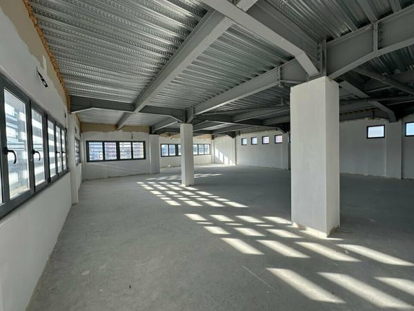 BUREAUX à VENDRE de 166 m²