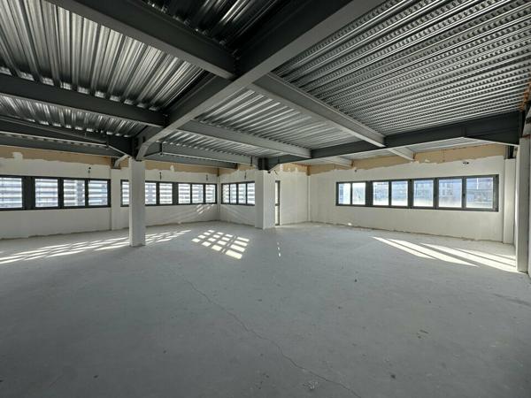 BUREAUX à VENDRE de 166 m²