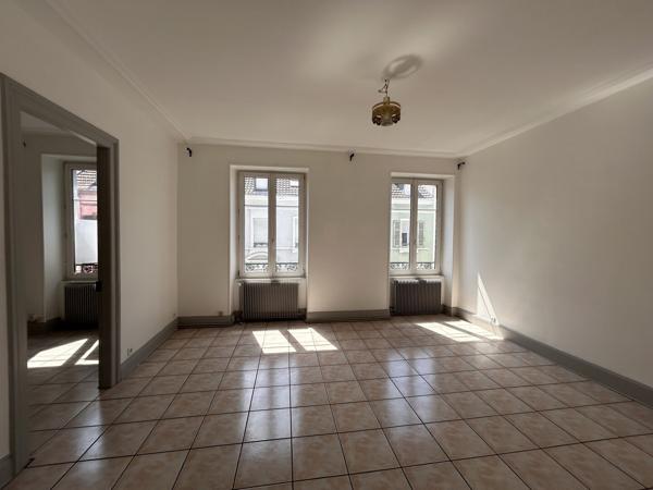 F2, appartement 2 pièces, de 49 m2 au 2ème à Mulhouse 68100