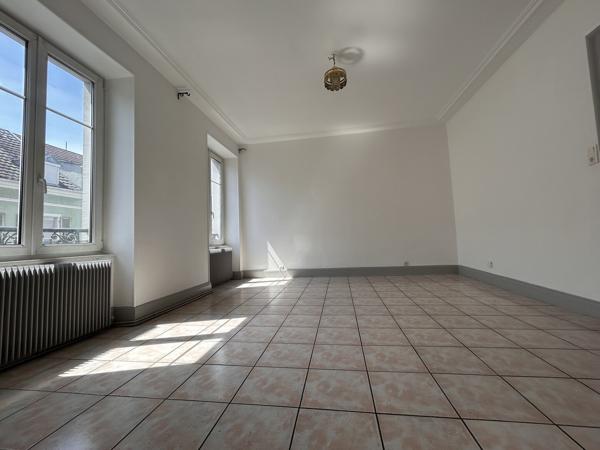 F2, appartement 2 pièces, de 49 m2 au 2ème à Mulhouse 68100