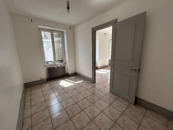 F2, appartement 2 pièces, de 49 m2 au 2ème à Mulhouse 68100