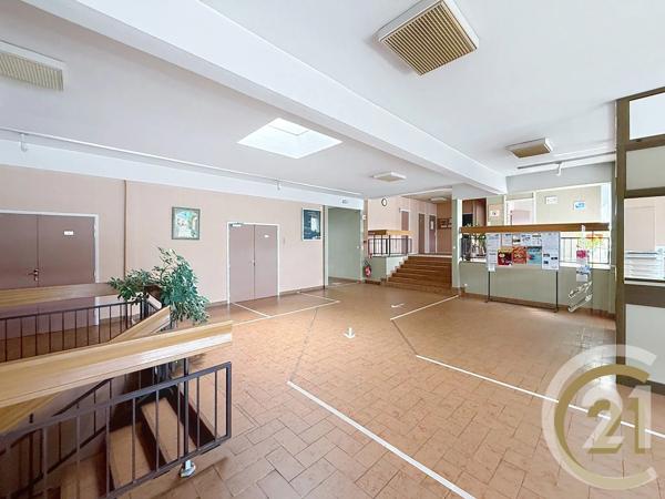 à vendre  955 m 2   DELLE  - 90