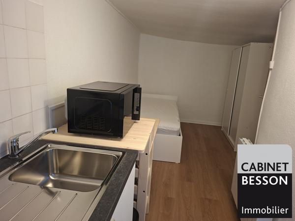 GRENOBLE - STUDIO MEUBLE - 20 RUE BROCHERIE