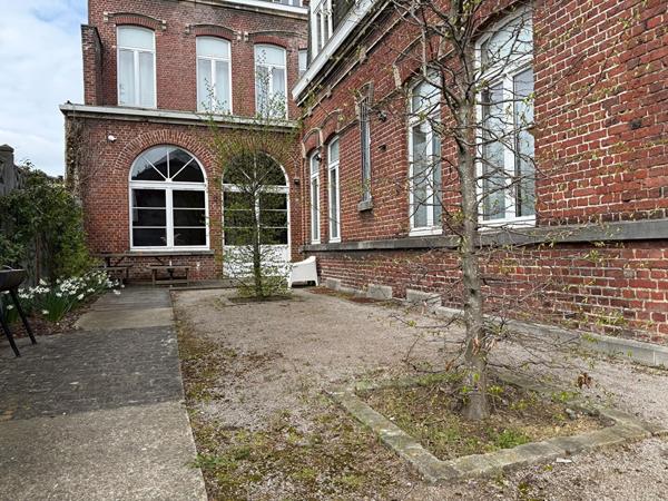 ROUBAIX - Studio moderne meublé prox TRAM "MOULIN" et EDHEC