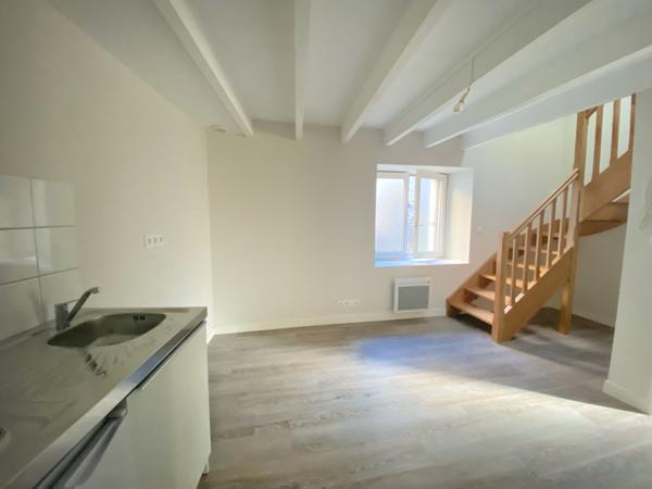 HYPER CENTRE NIORT - Duplex T2 de 23m2