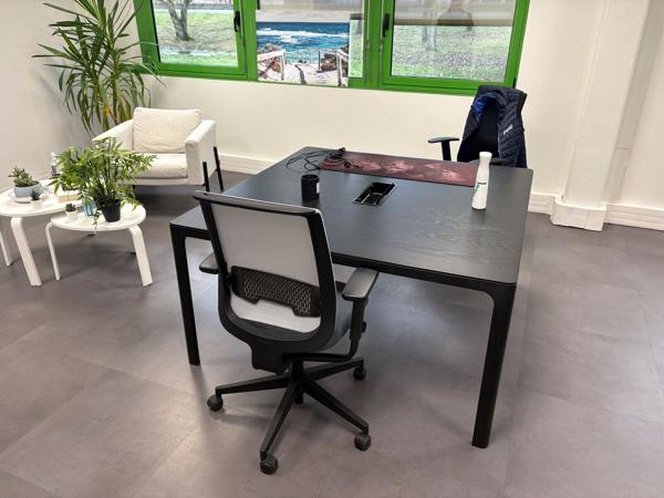 Bureau 46 m2 dans un ensemble de bureaux partagés
