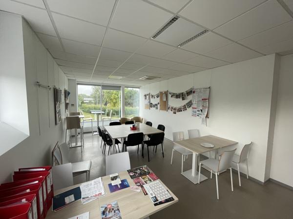 A LOUER BUREAUX 288 M2 LACROIX SAINT OUEN - PARC TERTIAIRE