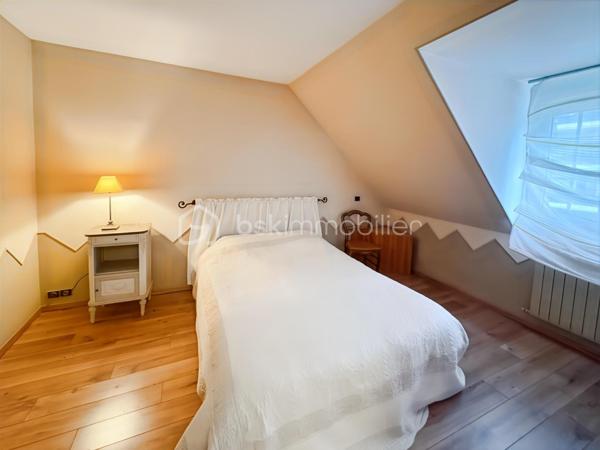 Maison en pierre de 180,04 m²