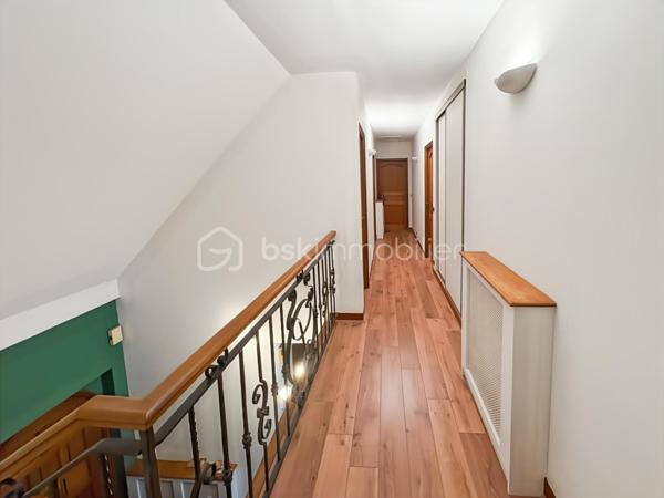 Maison en pierre de 180,04 m²