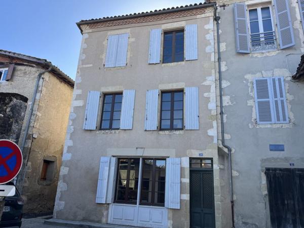 Immeuble à vendre 395 000 € Saint-Sever 555 m² DPE G