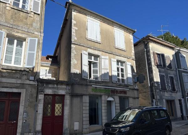 Immeuble à vendre 395 000 € Saint-Sever 555 m² DPE G
