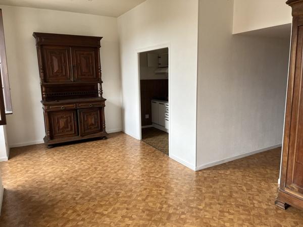 Immeuble à vendre 395 000 € Saint-Sever 555 m² DPE G