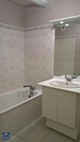 Appartement à louer 2 pièces 38.28m² Pessac (33600)