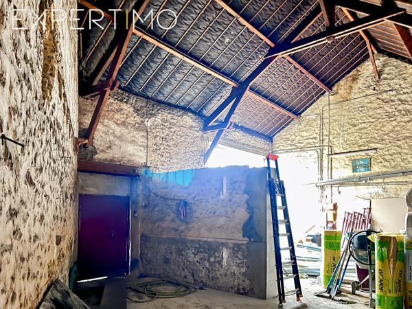 Ollainville (91340) GRANGE AU CENTRE D’OLLAINVILLE – GROS POTENTIEL DE STOCKAGE AVEC 2 PLACES DE PARKING