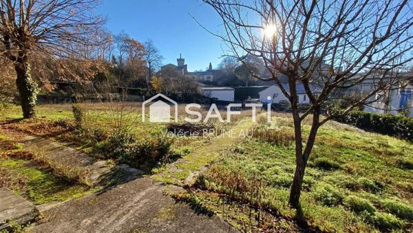 TERRAIN à bâtir 1390 m2 Clôturé