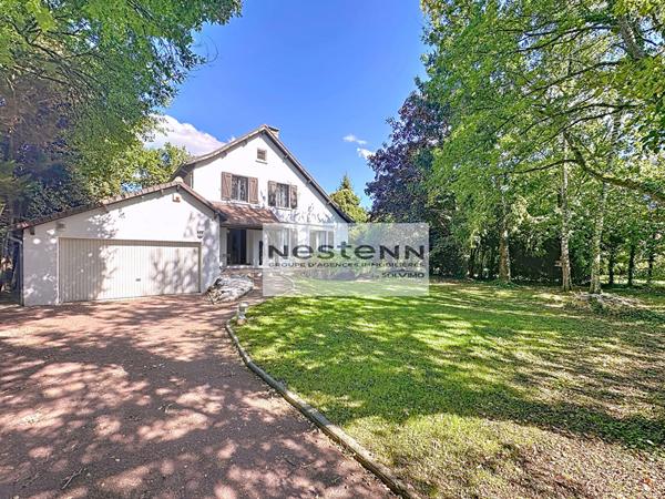 Maison de 7 pièces à Vendre à Saint Fargeau Ponthierry, lacs de la Guiche, 4 chambres, Garage double, sous-sol total,