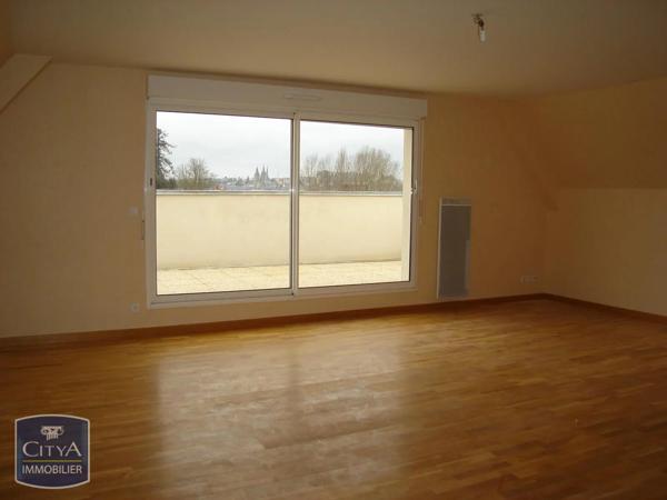 Appartement à louer 4 pièces 102.15m²