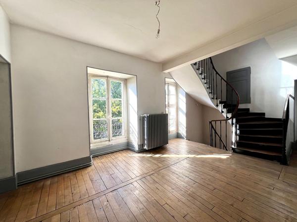 Maison à vendre Le Merevillois 10 pièce(s) 225 m2