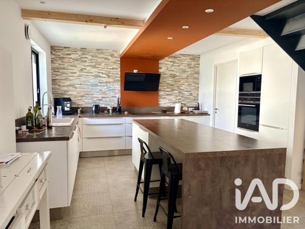 Maison à vendre 4 pièces 156 m² Podensac
