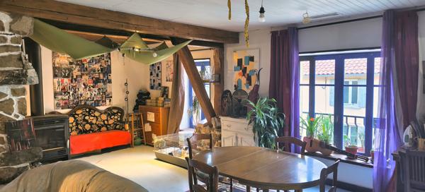 Vocance (07690) Maison de Village 750 m² + Jardin 1100 m²avec Appartement 100 m² Loué